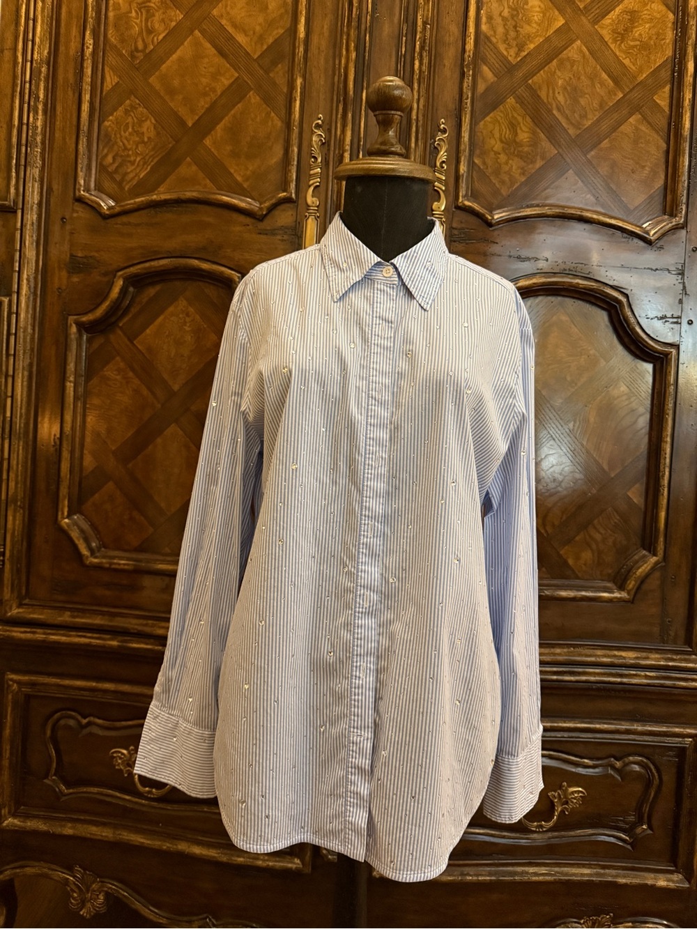 Chico's Blue & White Pinstripe Button-Up Shirt Women’s